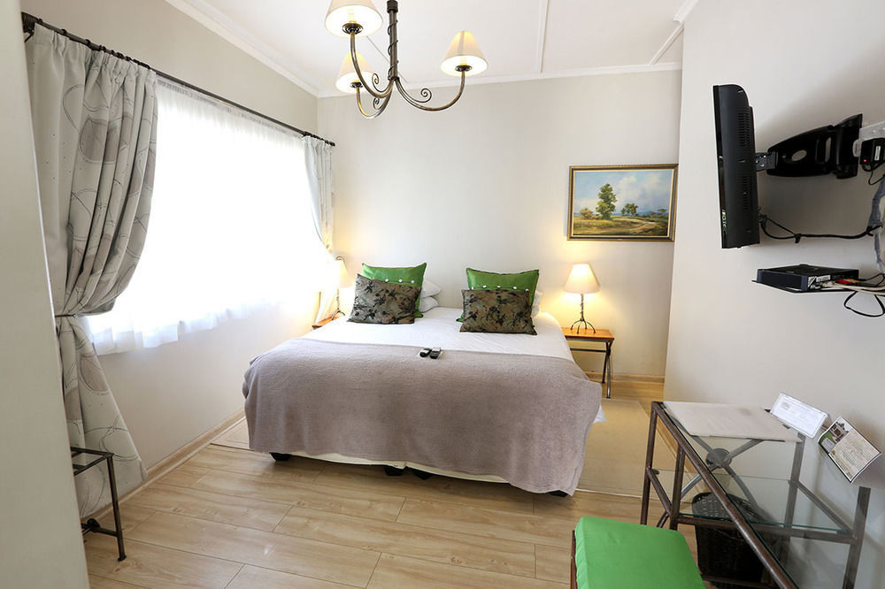 Malcolm Lodge Harare Extérieur photo